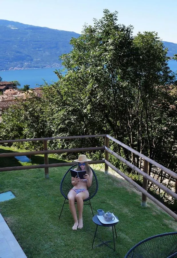 La Terrazza Sul Lago, 提尼亚类 0*,