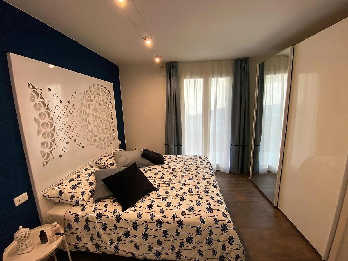 Apartment La Terrazza Sul Lago, Tignale Italy